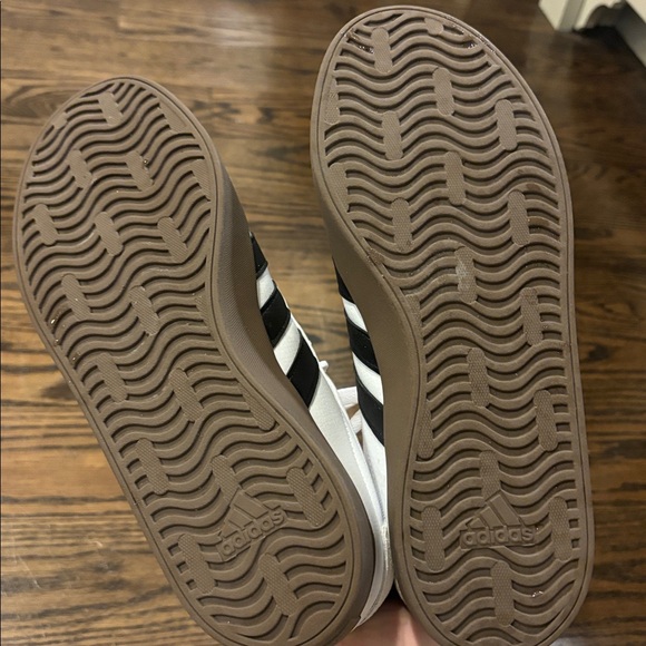 Adidas VL Court 2.0 Shoes - Picture 6 of 7